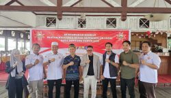 IKABES Kota Bontang gelar musda 2025-2029, Setia Budi (tengah foto: kemeja batik) terpilih secara aklamasi.